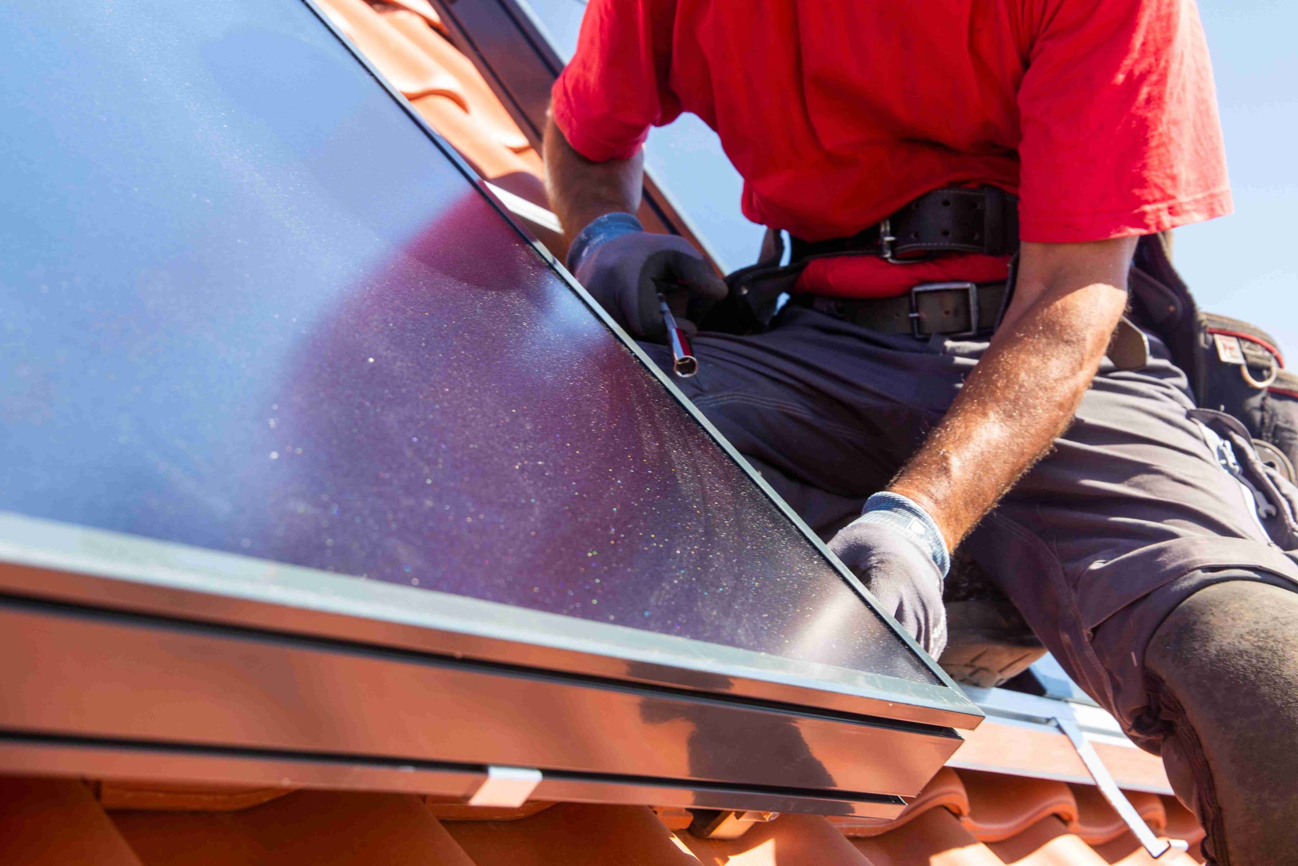 Comment installer des panneaux solaires thermiques ?